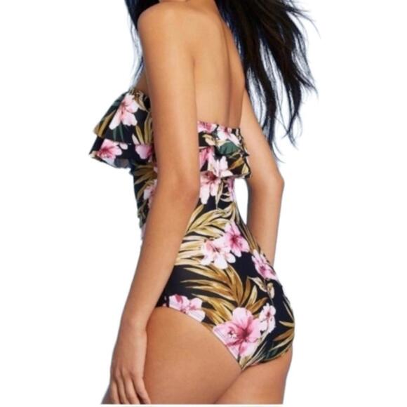 Bandeau Flounce High-Coverage One-Piece Swimsuit | Kona Sol | Small - Picture 11 of 13